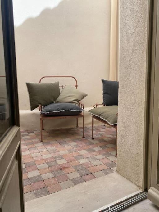 La Loge Familiale: 110M2, Place Rose Goudard, Ac L'Isle-sur-la-Sorgue Kültér fotó