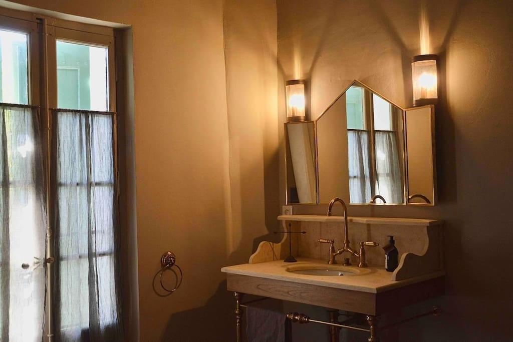 La Loge Familiale: 110M2, Place Rose Goudard, Ac L'Isle-sur-la-Sorgue Kültér fotó